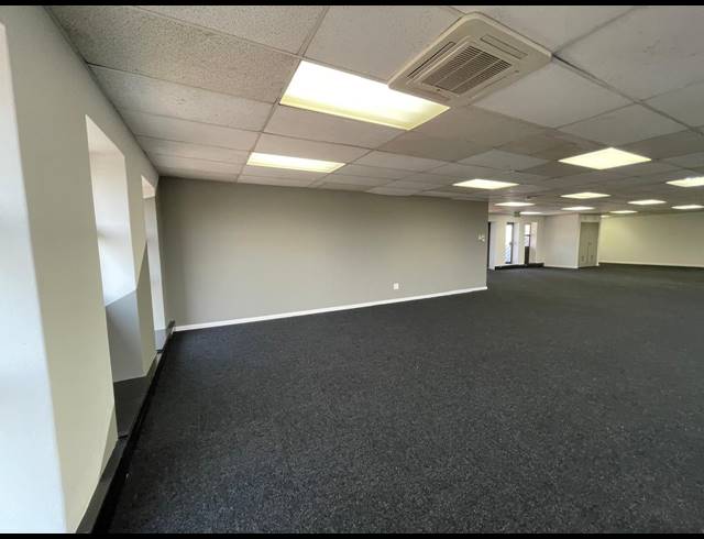 400M² OFFICE TO LET IN HURLINGHAM